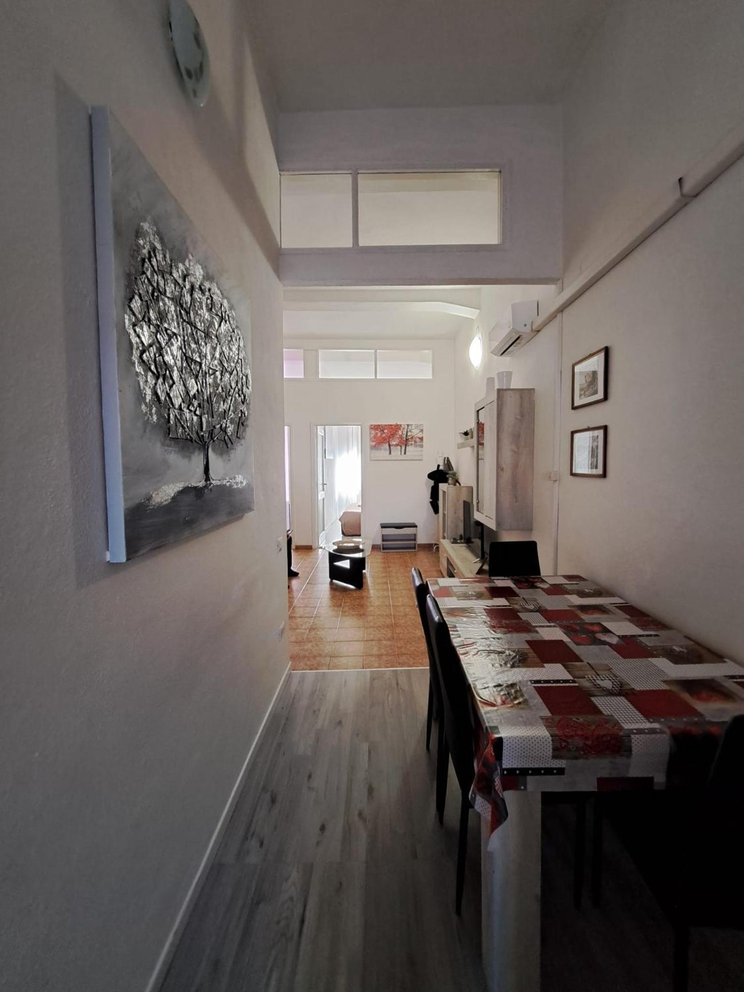 Appartamento Vacanze Cagliari - Via Lanusei Exterior photo